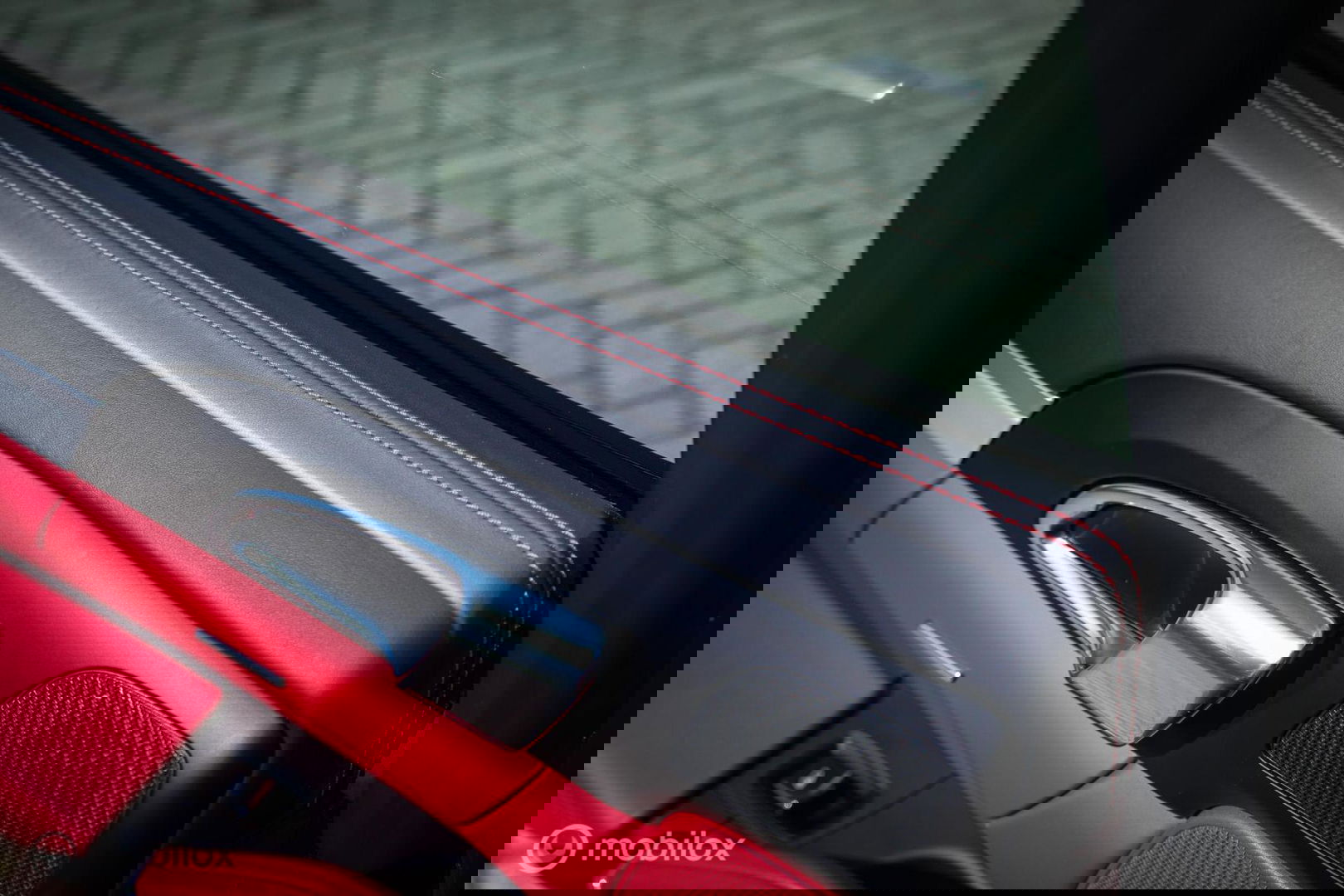 Porsche Cayenne 3.0 S E-Hybrid | Panorama | Trekhaak | Adaptive | Bicolor leder | LED | Memory | Stoelkoeling | NAP NL auto | Dealer onderhouden