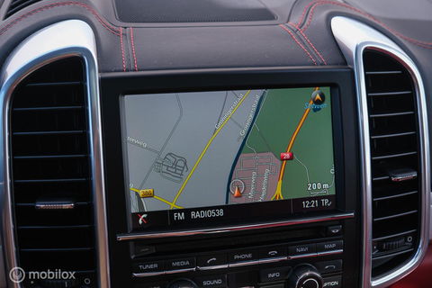Porsche Cayenne 3.0 S E-Hybrid | Panorama | Trekhaak | Adaptive | Bicolor leder | LED | Memory | Stoelkoeling | NAP NL auto | Dealer onderhouden