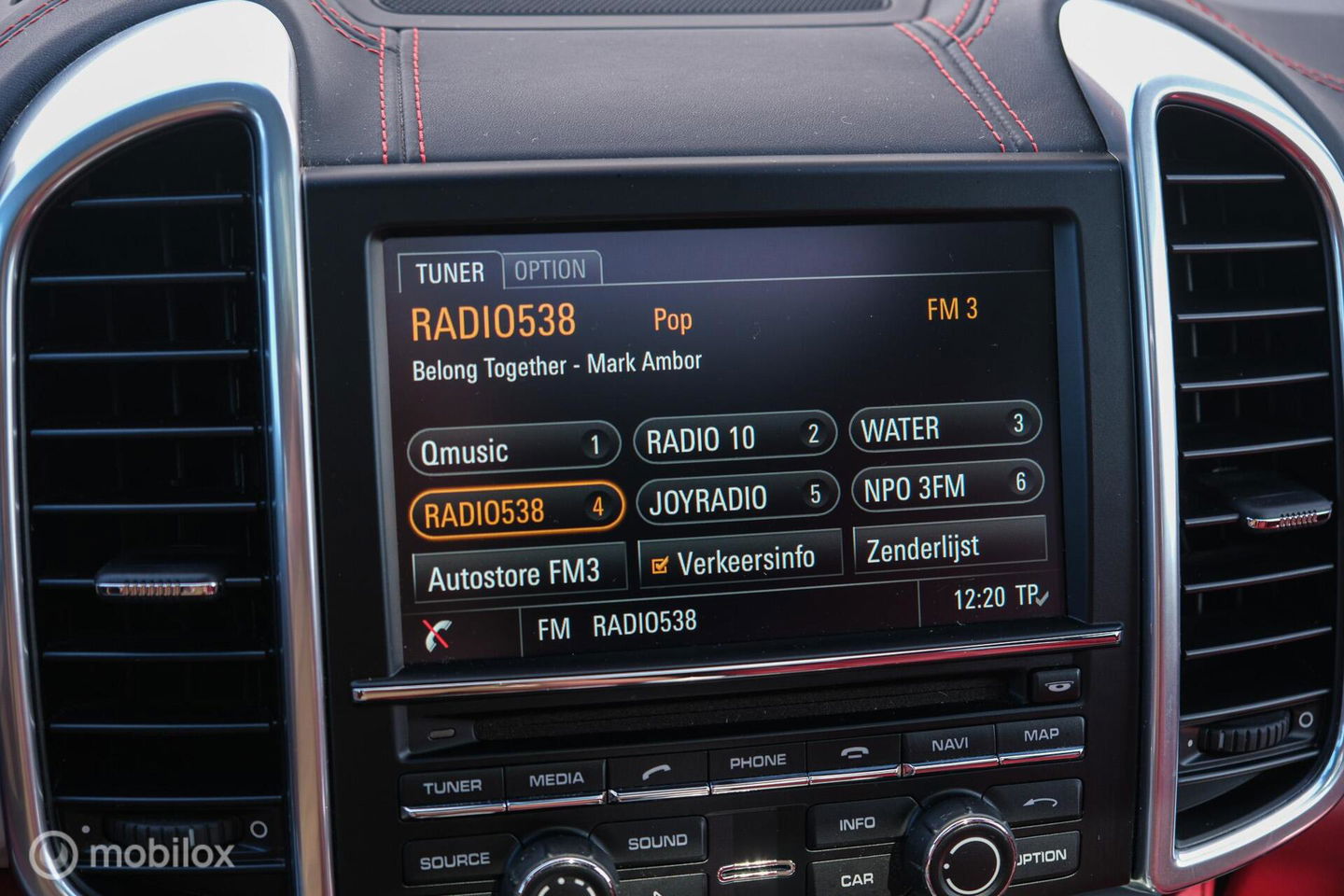 Porsche Cayenne 3.0 S E-Hybrid | Panorama | Trekhaak | Adaptive | Bicolor leder | LED | Memory | Stoelkoeling | NAP NL auto | Dealer onderhouden