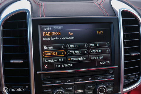 Porsche Cayenne 3.0 S E-Hybrid | Panorama | Trekhaak | Adaptive | Bicolor leder | LED | Memory | Stoelkoeling | NAP NL auto | Dealer onderhouden