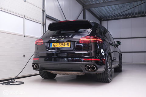 Porsche Cayenne 3.0 S E-Hybrid | Panorama | Trekhaak | Adaptive | Bicolor leder | LED | Memory | Stoelkoeling | NAP NL auto | Dealer onderhouden