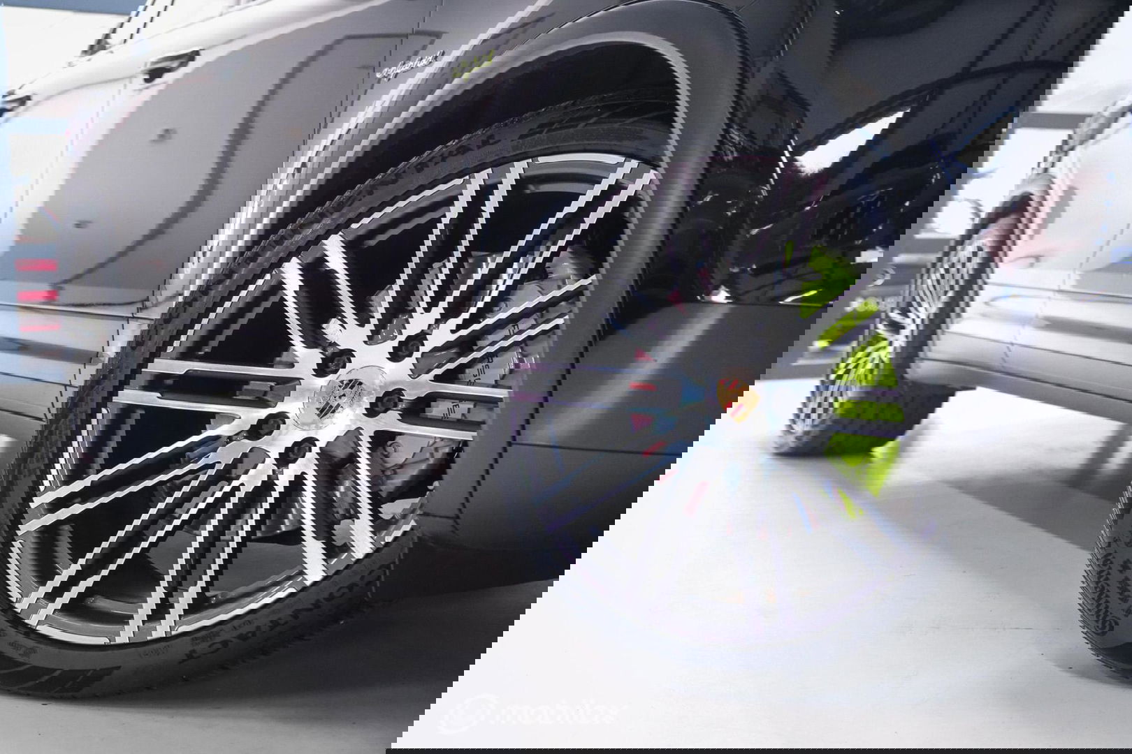 Porsche Cayenne 3.0 S E-Hybrid | Panorama | Trekhaak | Adaptive | Bicolor leder | LED | Memory | Stoelkoeling | NAP NL auto | Dealer onderhouden