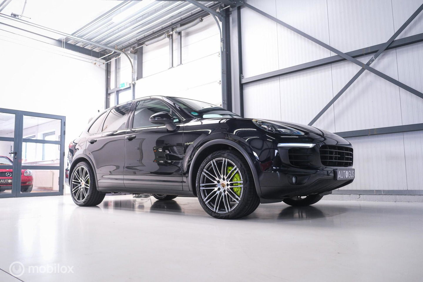 Porsche Cayenne 3.0 S E-Hybrid | Panorama | Trekhaak | Adaptive | Bicolor leder | LED | Memory | Stoelkoeling | NAP NL auto | Dealer onderhouden