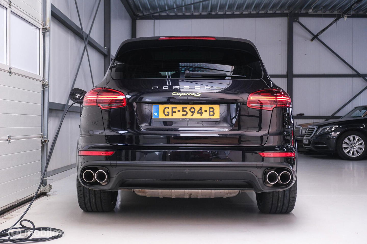 Porsche Cayenne 3.0 S E-Hybrid | Panorama | Trekhaak | Adaptive | Bicolor leder | LED | Memory | Stoelkoeling | NAP NL auto | Dealer onderhouden
