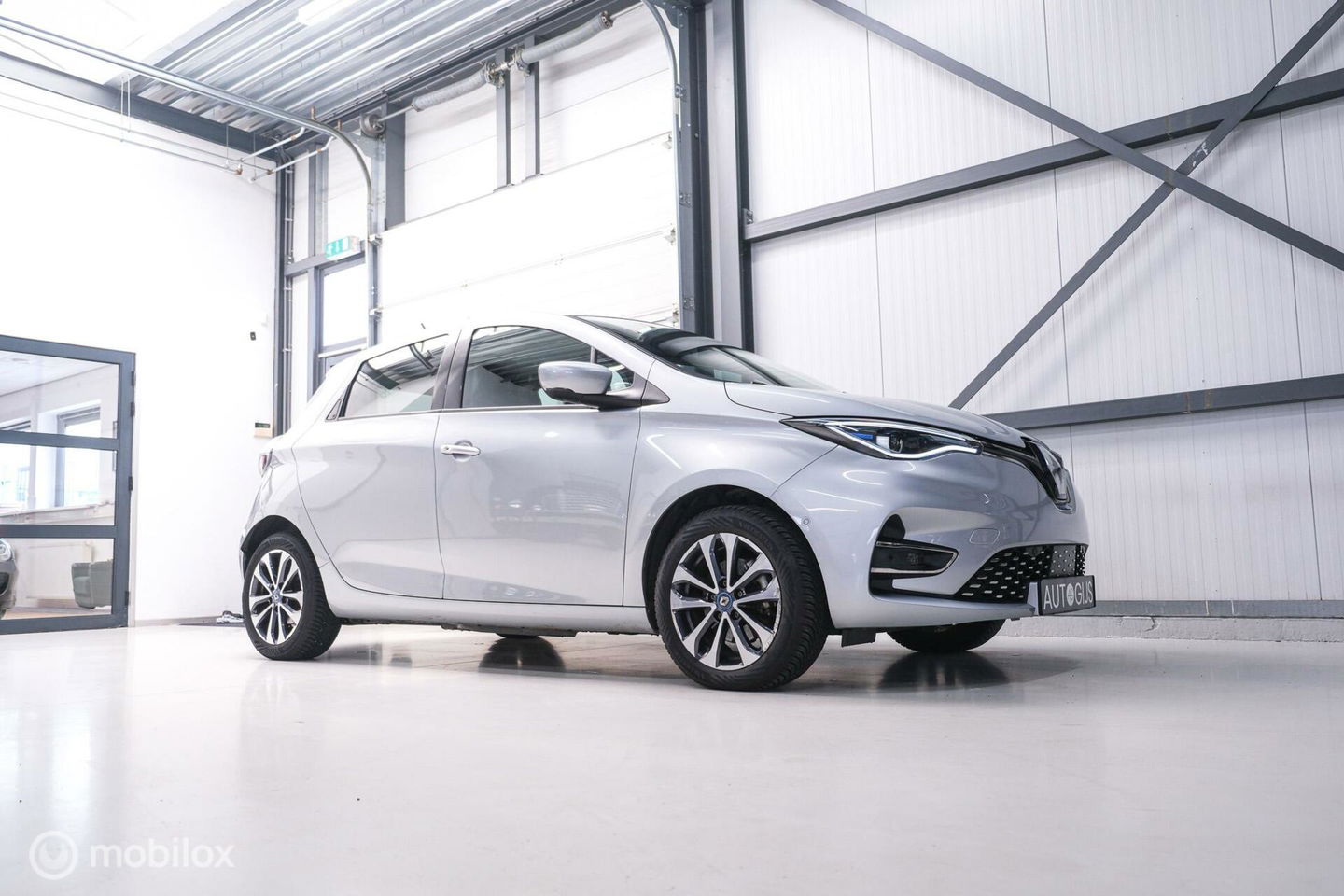 Renault ZOE R135 Intens 52 kWh | winterpack | nl auto | 1e eigenaar | rijklaar |