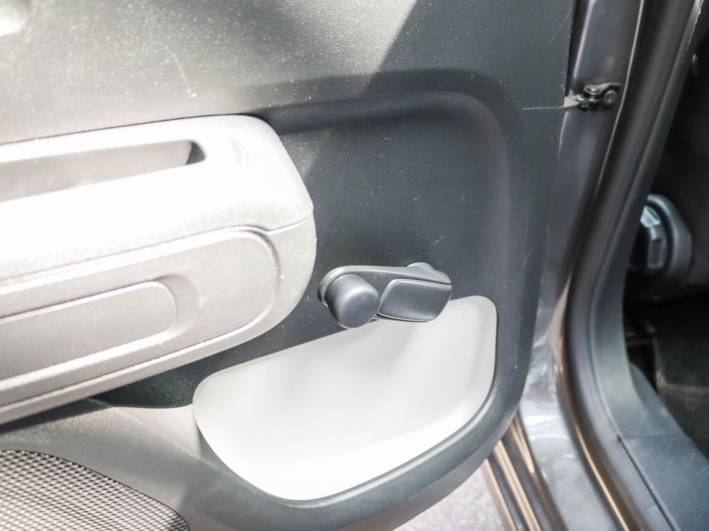 Citroën C3 1.2 PureTech Feel 82PK Navigatie | Climate | Cruise | Parkeersensoren