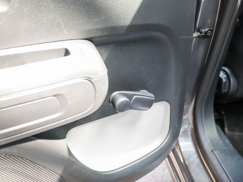 Citroën C3 1.2 PureTech Feel 82PK Navigatie | Climate | Cruise | Parkeersensoren