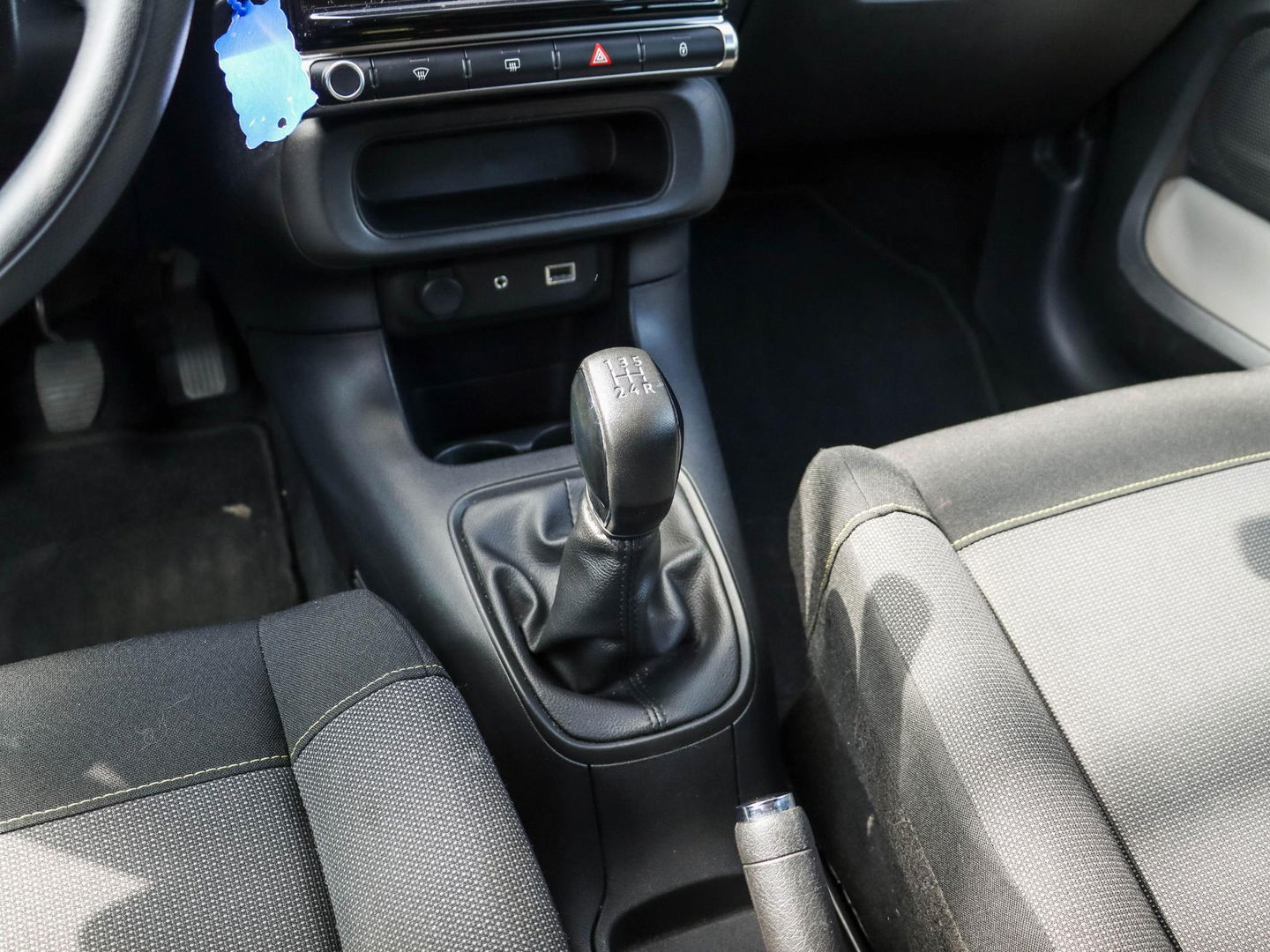 Citroën C3 1.2 PureTech Feel 82PK Navigatie | Climate | Cruise | Parkeersensoren
