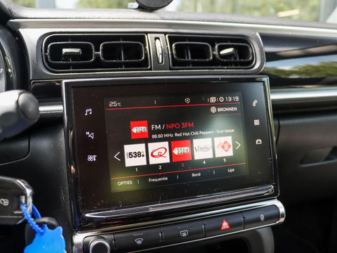 Citroën C3 1.2 PureTech Feel 82PK Navigatie | Climate | Cruise | Parkeersensoren