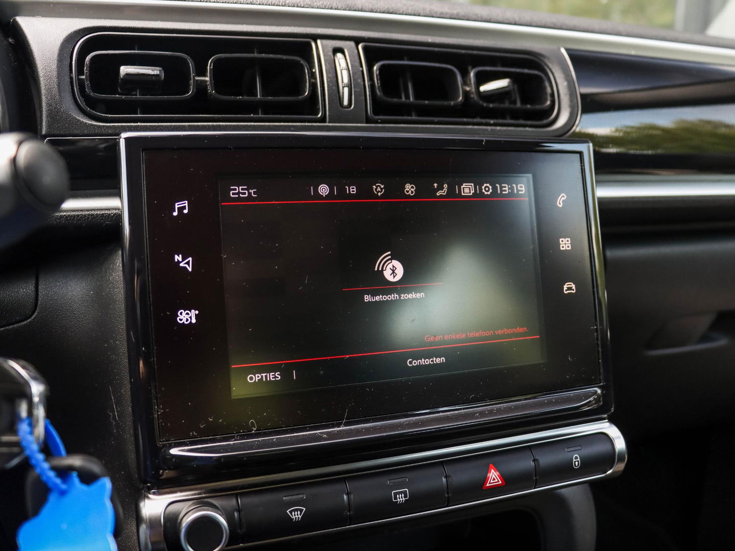 Citroën C3 1.2 PureTech Feel 82PK Navigatie | Climate | Cruise | Parkeersensoren