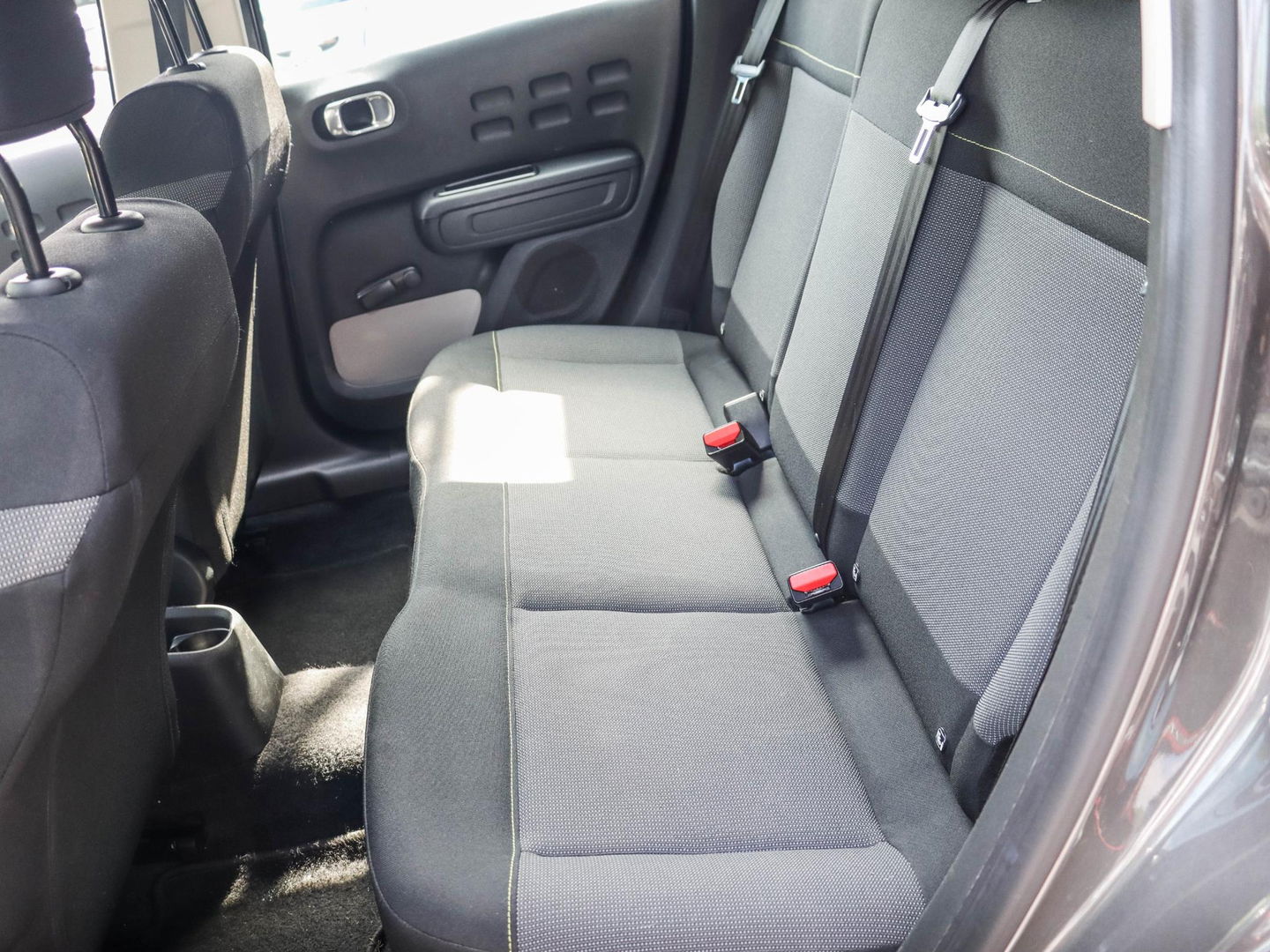 Citroën C3 1.2 PureTech Feel 82PK Navigatie | Climate | Cruise | Parkeersensoren