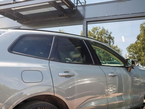 Volvo XC60 T8 Plug-in hybrid AWD Plus Dark 455PK | 20'' | 360 cam | Harman Kardon | Schuifdak
