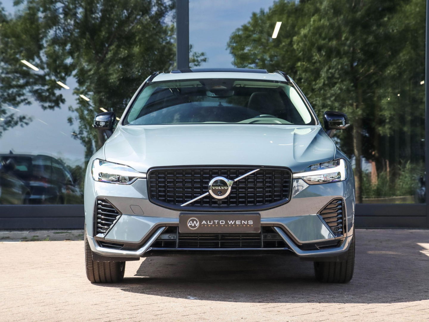 Volvo XC60 T8 Plug-in hybrid AWD Plus Dark 455PK | 20'' | 360 cam | Harman Kardon | Schuifdak