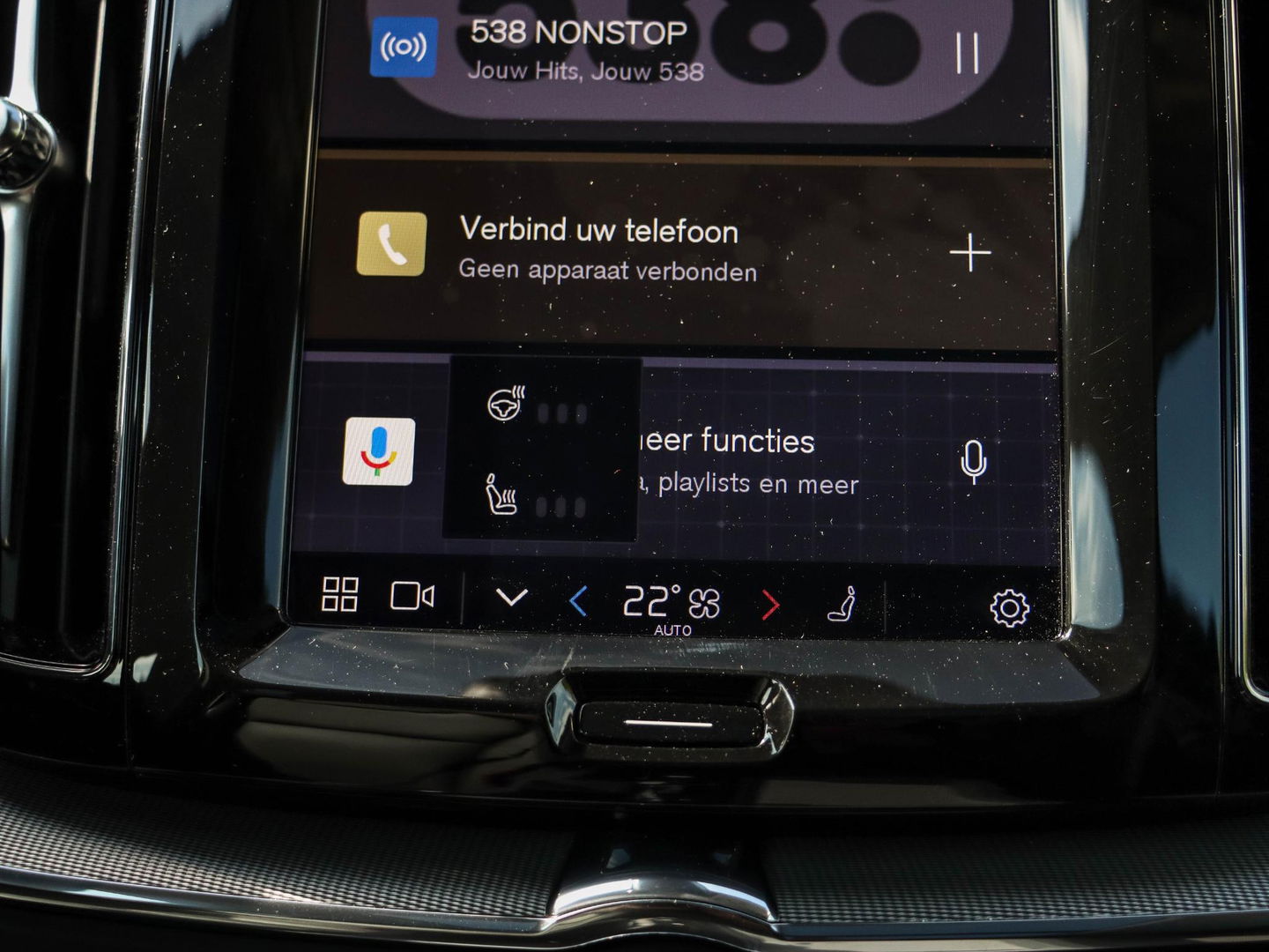 Volvo XC60 T8 Plug-in hybrid AWD Plus Dark 455PK | 20'' | 360 cam | Harman Kardon | Schuifdak