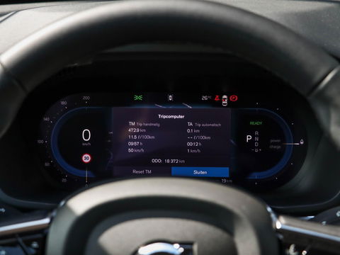 Volvo XC60 T8 Plug-in hybrid AWD Plus Dark 455PK | 20'' | 360 cam | Harman Kardon | Schuifdak