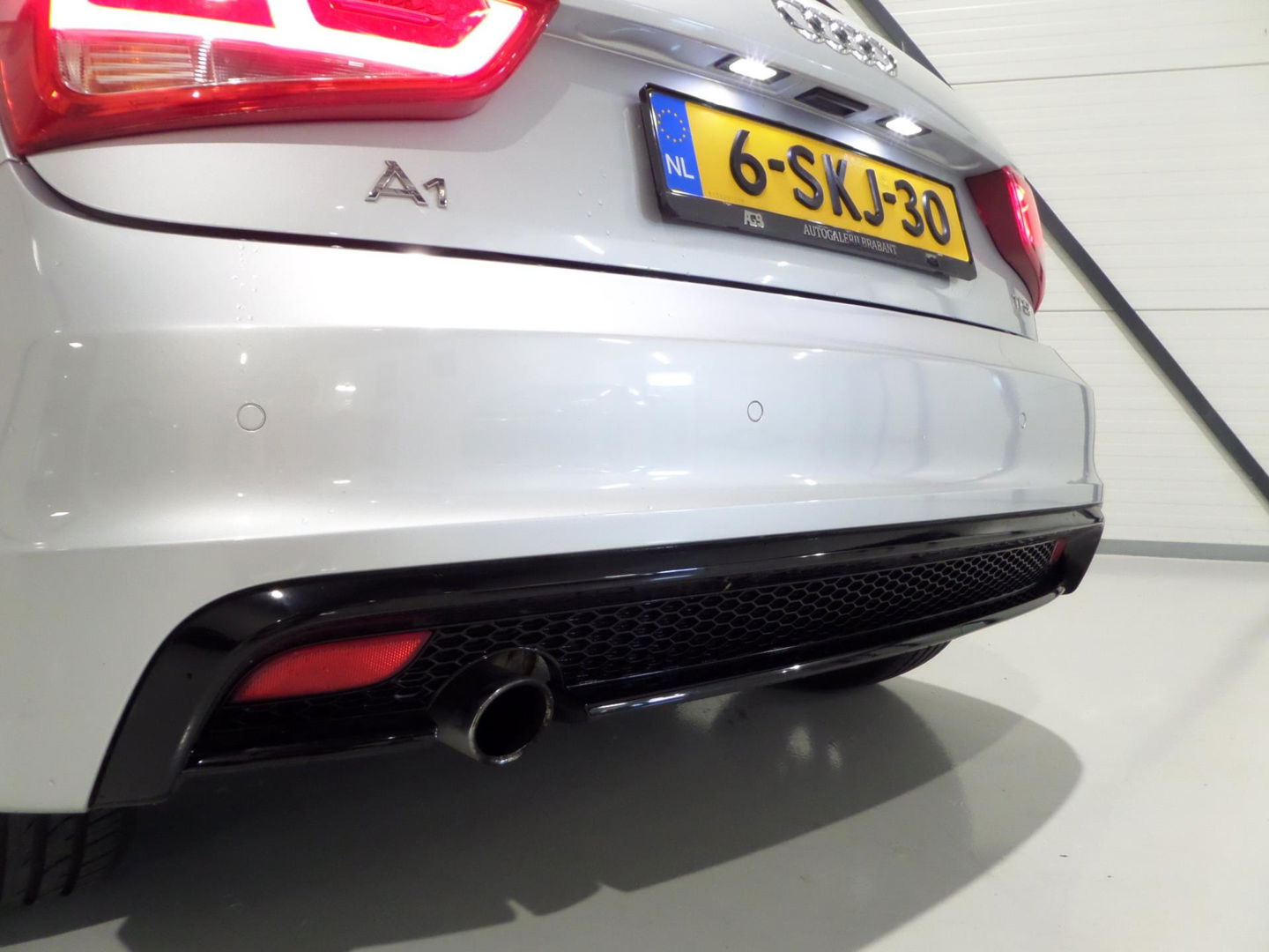 Audi A1 Sportback 1.2 TFSI Admired S-Line "Origineel NL!" Panoramadak Navigatie Bluetooth 17"Velgen, van 2e eigenaar in nieuwstaat
