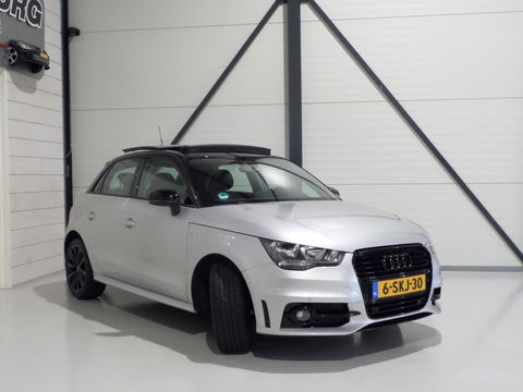 Audi A1 Sportback 1.2 TFSI Admired S-Line "Origineel NL!" Panoramadak Navigatie Bluetooth 17"Velgen, van 2e eigenaar in nieuwstaat