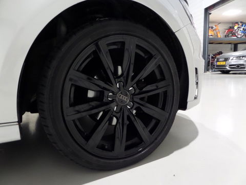 Audi A1 Sportback 1.2 TFSI Admired S-Line "Origineel NL!" Panoramadak Navigatie Bluetooth 17"Velgen, van 2e eigenaar in nieuwstaat