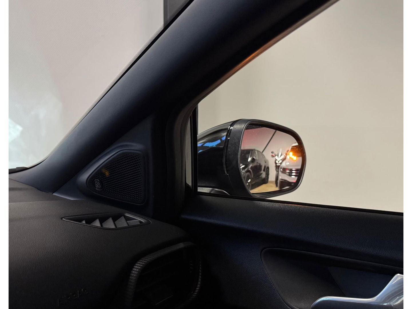Ford Puma 1.0 EcoBoost Hybrid ST-Line X PANO KEYLESS
