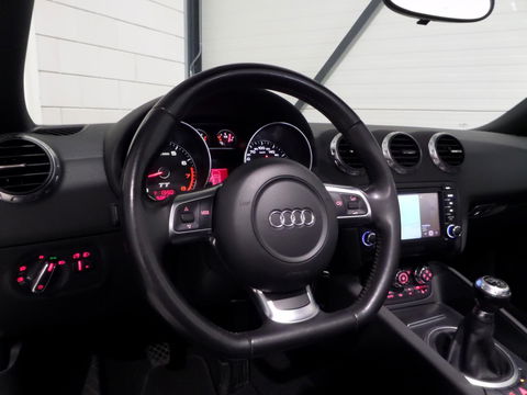 Audi TT Roadster 2.0 TFSI "Nieuwe distr.riem" Apple-Carplay Stoelverwarming Parkeersens. Youngtimer, van 2e eigenaar in nieuwstaat