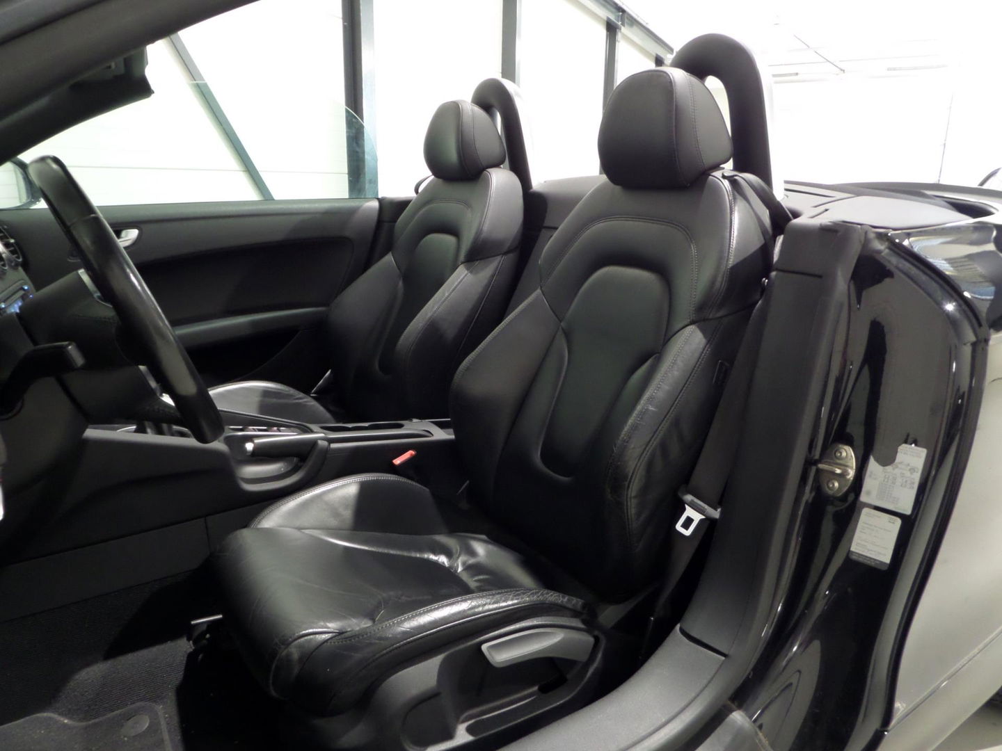 Audi TT Roadster 2.0 TFSI "Nieuwe distr.riem" Apple-Carplay Stoelverwarming Parkeersens. Youngtimer, van 2e eigenaar in nieuwstaat