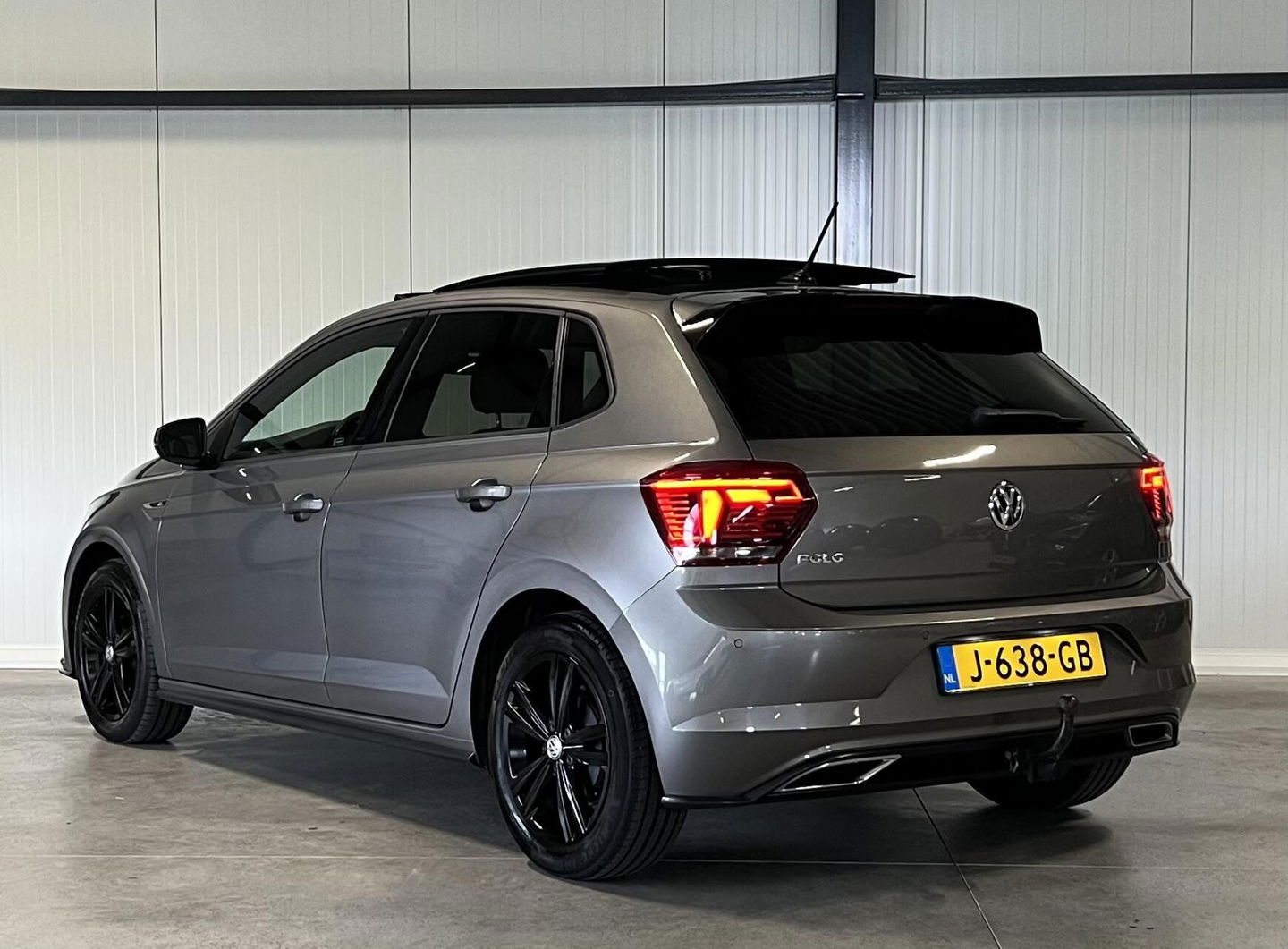 Volkswagen Polo 1.0 TSI 2X R-line Pano Virtual Carplay Sfeer