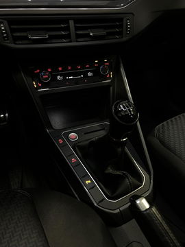 Volkswagen Polo 1.0 TSI 2X R-line Pano Virtual Carplay Sfeer