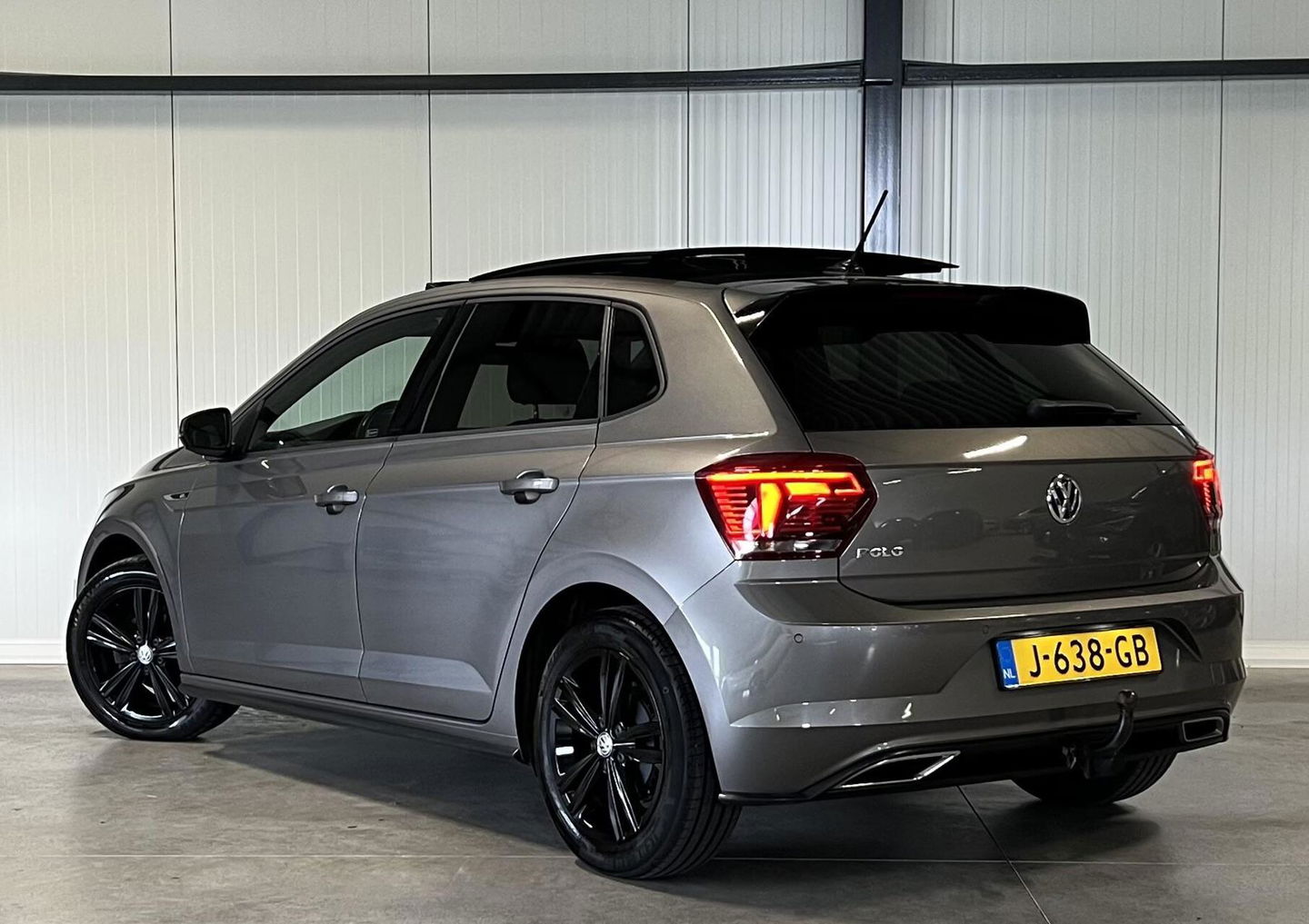 Volkswagen Polo 1.0 TSI 2X R-line Pano Virtual Carplay Sfeer