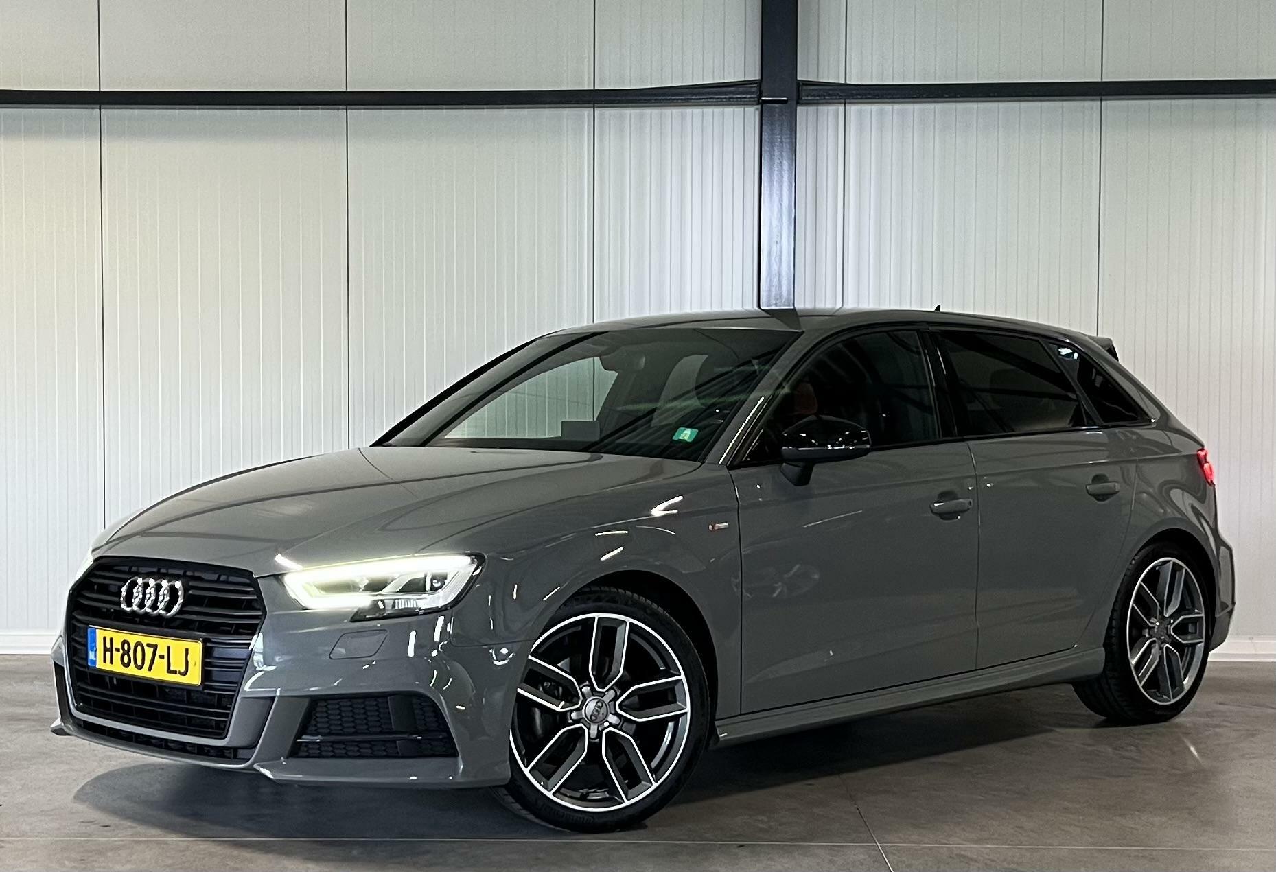 Audi A3 Sportback 35 TFSI S-line Virtual Carplay Black Optic