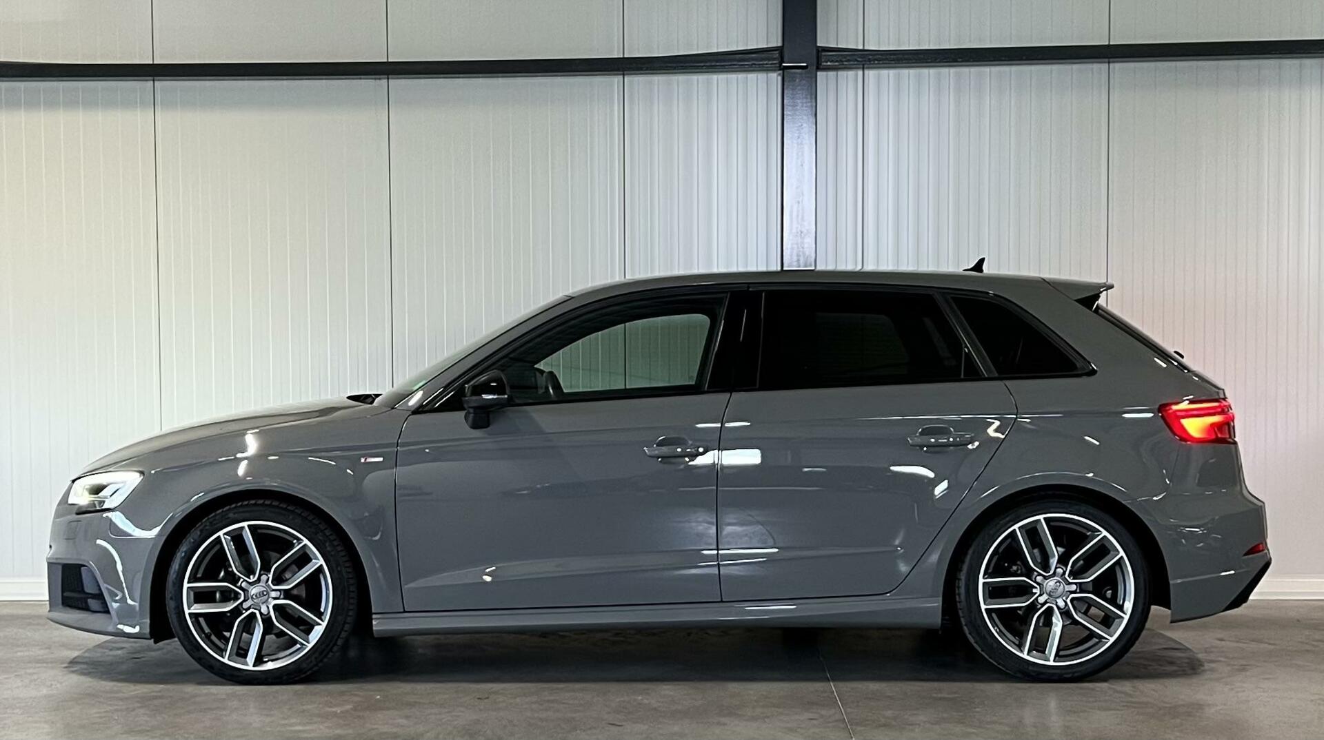 Audi A3 Sportback 35 TFSI S-line Virtual Carplay Black Optic