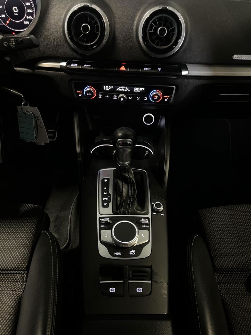 Audi A3 Sportback 35 TFSI S-line Virtual Carplay Black Optic