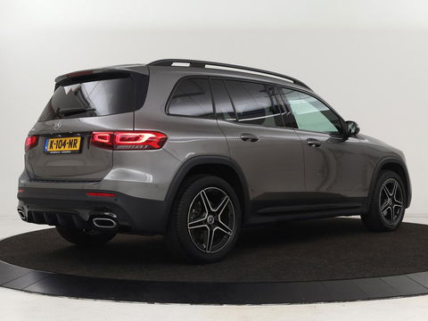 Mercedes-Benz GLB 200 Business Solution AMG 7-persoons | Stoelverwarming | Leder/Alcantara | Side Assist | Navigatie | Full LED | Widescreen | Park Assist