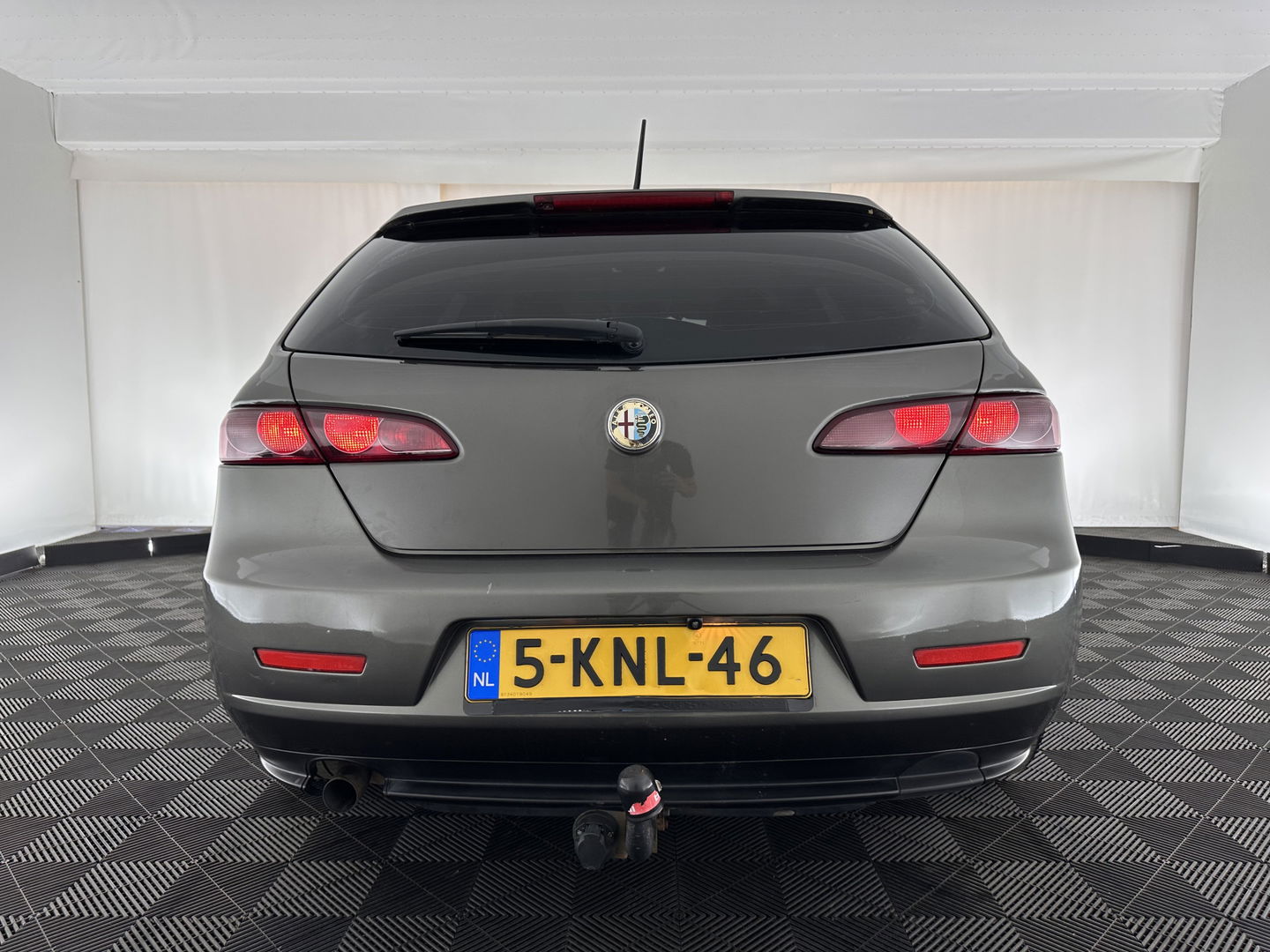 Alfa Romeo 159 Sportwagon 1.9 JTD Distinctive *LUXURY-LEATHER | XENON | SPORT-SEATS | ECC | CRUISE | PRIVACY-GLASS | TOWBAR | 17"ALU*