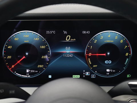 Mercedes-Benz E-Klasse 300e AMG | Trekhaak | Stoelverwarming | Camera | Carplay | Leder/Alcantara | Navigatie | Widescreen | Full LED | Sfeerverlichting | PHEV | Plug In