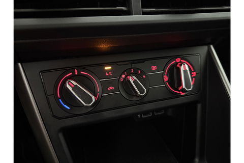 Volkswagen Polo 1.0 TSI Airco Carplay Cruise LED 17"LMV Navigatie Elektrpakket