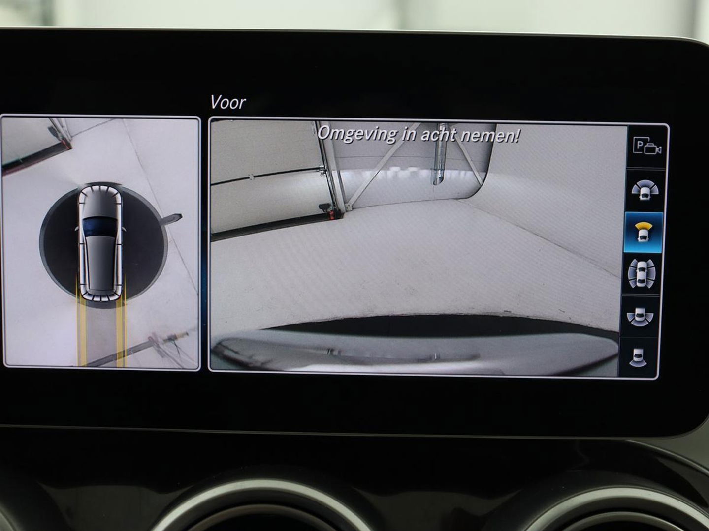 Mercedes-Benz C-Klasse 300e Avantgarde Luxury | Panoramadak | Luchtvering | Burmester | Stuurverwarming | 360 Camera | Leder | Stoelverwarming | Memory | Carplay | Sfeerverlichting | Matrix LED | PHEV | Plug In