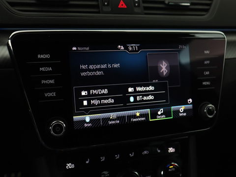 Škoda Superb 1.4 TSI iV Sportline | Panoramadak | Stoelverwarming | Adaptive cruise | Alcantara | Sfeerverlichting | Camera | Virtual Cockpit | Matrix LED | PHEV | Plug In