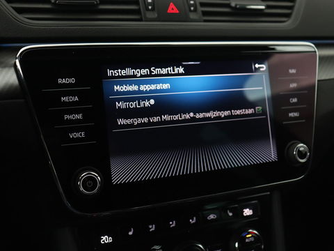 Škoda Superb 1.4 TSI iV Sportline | Panoramadak | Stoelverwarming | Adaptive cruise | Alcantara | Sfeerverlichting | Camera | Virtual Cockpit | Matrix LED | PHEV | Plug In