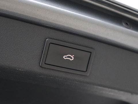 Škoda Superb 1.4 TSI iV Sportline | Panoramadak | Stoelverwarming | Adaptive cruise | Alcantara | Sfeerverlichting | Camera | Virtual Cockpit | Matrix LED | PHEV | Plug In