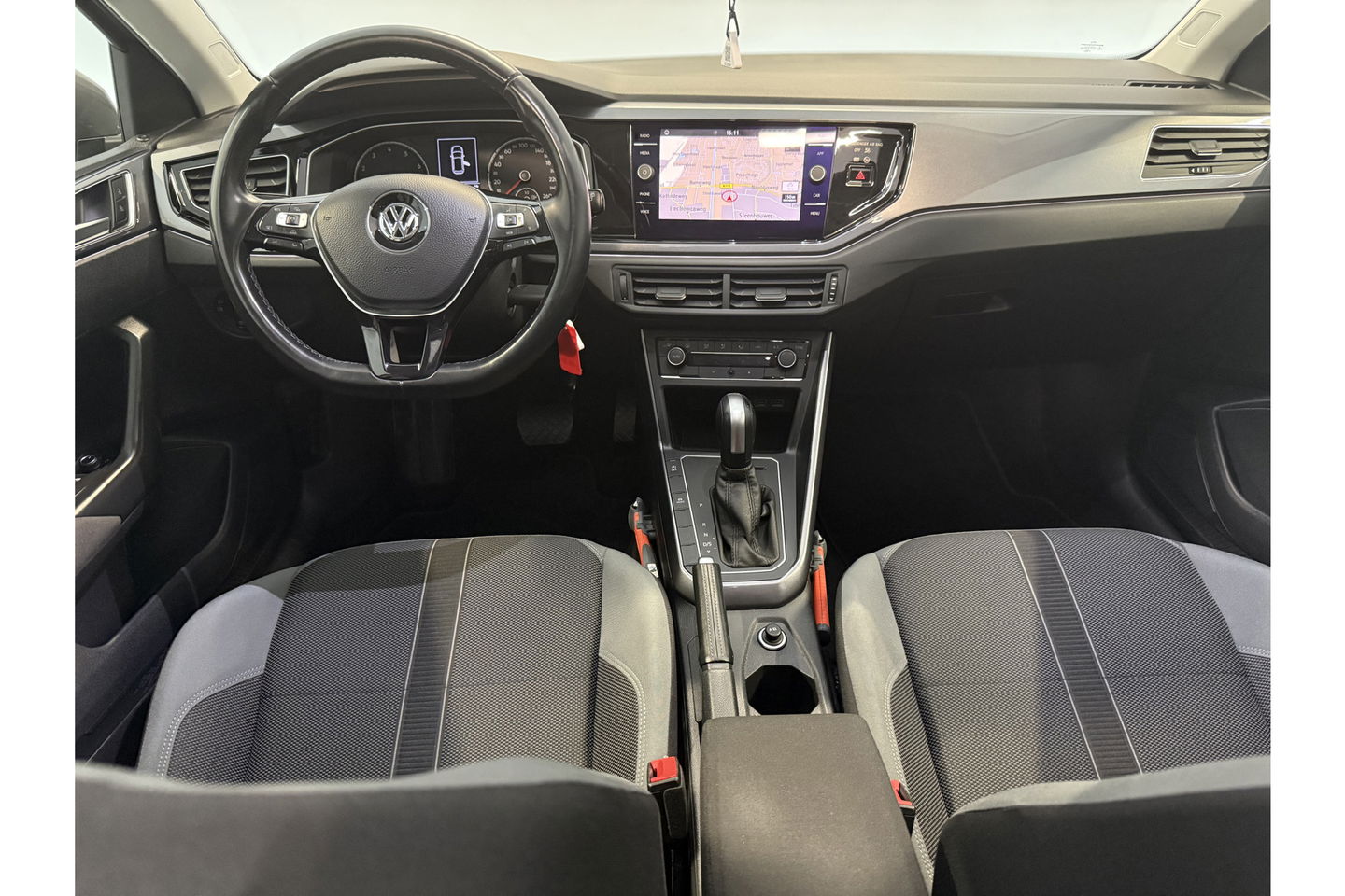 Volkswagen Polo 1.5 TSI R-line 150PK DSG Pano LED ACC Carplay Clima Navi 17"LMV