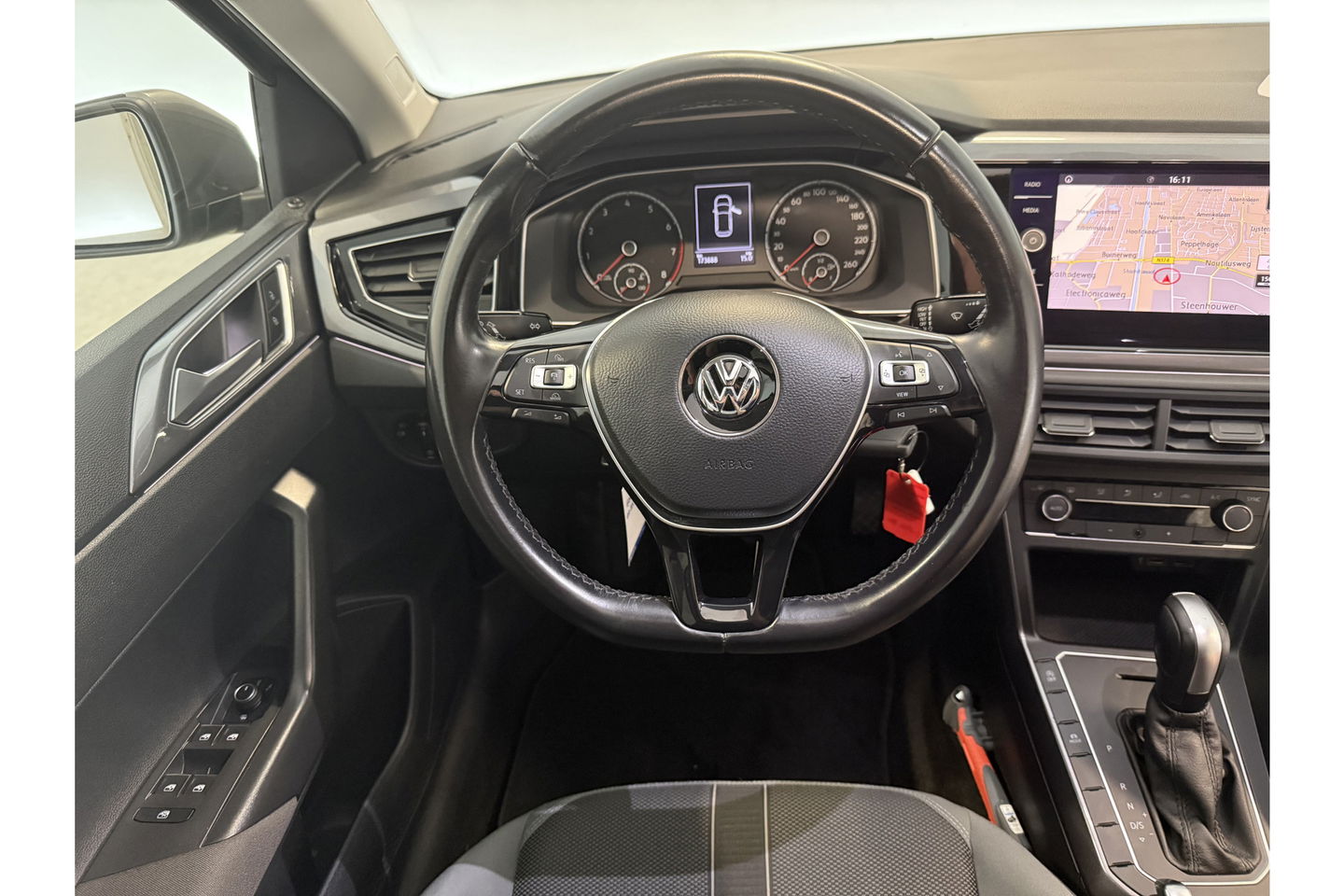 Volkswagen Polo 1.5 TSI R-line 150PK DSG Pano LED ACC Carplay Clima Navi 17"LMV