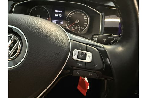 Volkswagen Polo 1.5 TSI R-line 150PK DSG Pano LED ACC Carplay Clima Navi 17"LMV