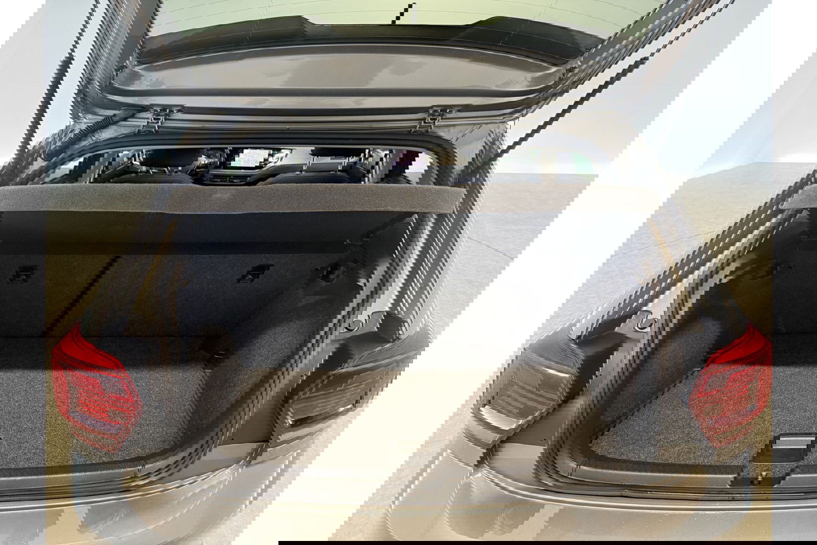 Volkswagen Polo 1.5 TSI R-line 150PK DSG Pano LED ACC Carplay Clima Navi 17"LMV