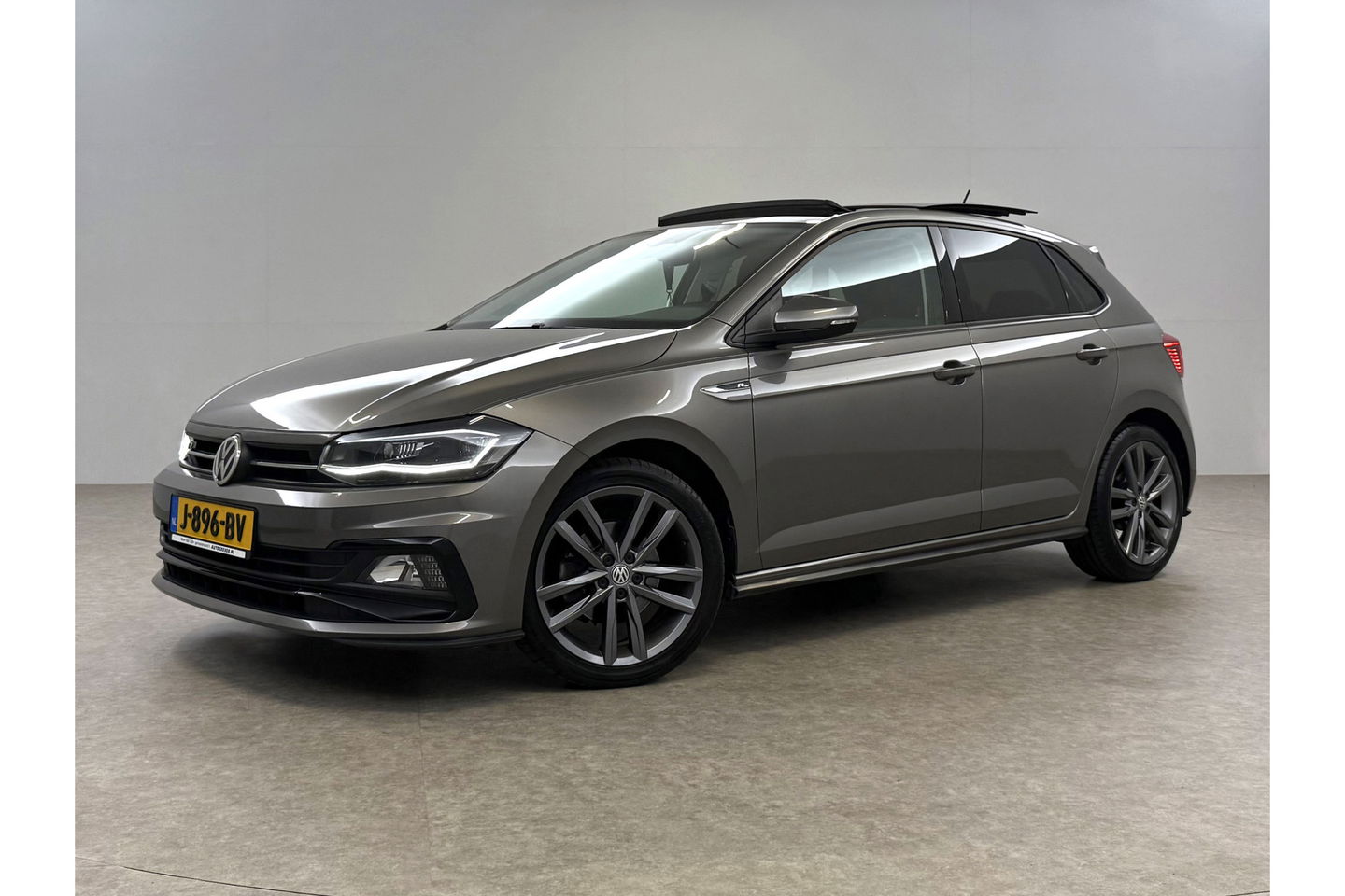 Volkswagen Polo 1.5 TSI R-line 150PK DSG Pano LED ACC Carplay Clima Navi 17"LMV