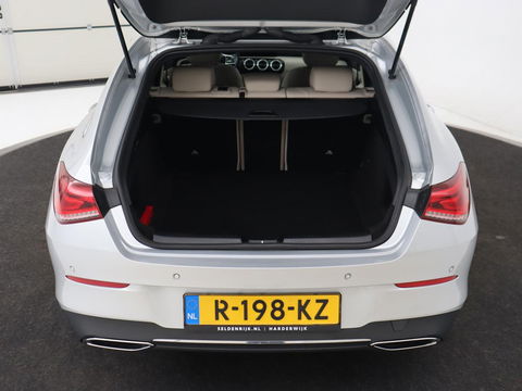 Mercedes-Benz CLA-Klasse Shooting Brake 180 Luxury Line | Leder | Adaptive cruise | Stoelverwarming | Camera | Matrix LED | Carplay | Sfeerverlichting | Widescreen | Keyless