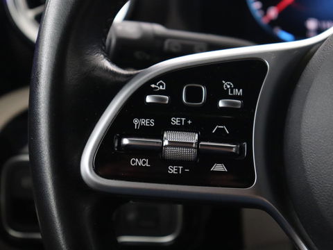 Mercedes-Benz CLA-Klasse Shooting Brake 180 Luxury Line | Leder | Adaptive cruise | Stoelverwarming | Camera | Matrix LED | Carplay | Sfeerverlichting | Widescreen | Keyless