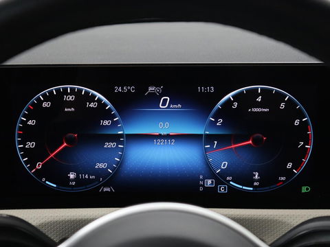 Mercedes-Benz CLA-Klasse Shooting Brake 180 Luxury Line | Leder | Adaptive cruise | Stoelverwarming | Camera | Matrix LED | Carplay | Sfeerverlichting | Widescreen | Keyless
