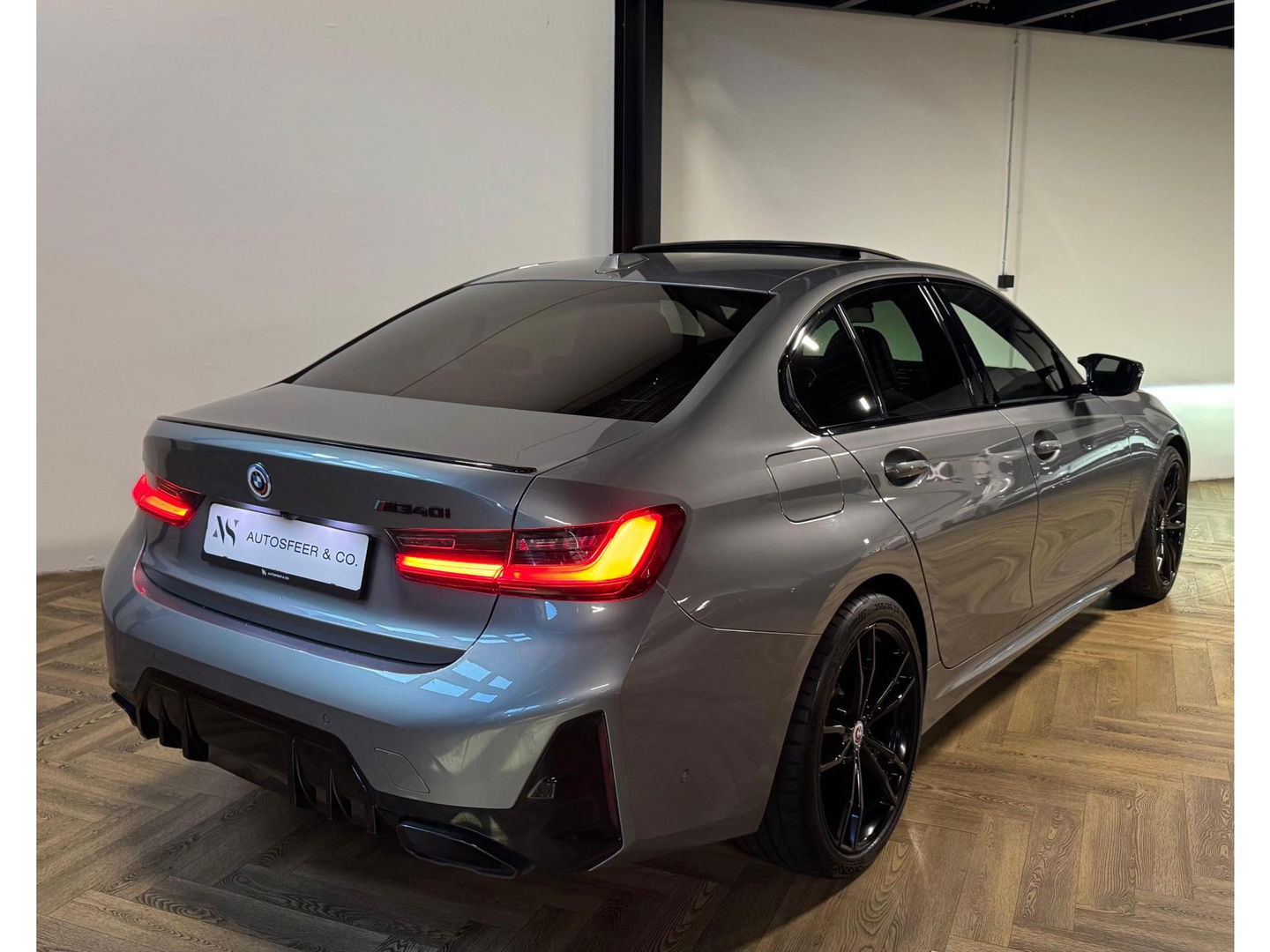 BMW 3-serie M340i xDrive PANO KEYLESS CAM
