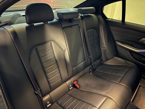 BMW 3-serie M340i xDrive PANO KEYLESS CAM