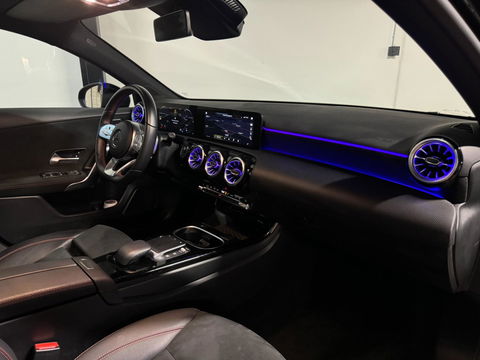 Mercedes-Benz A-Klasse 250 e AMG Line PANO CAM VOL'